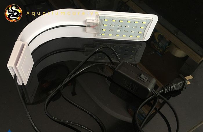 Đèn Led Kẹp Trắng M 280 