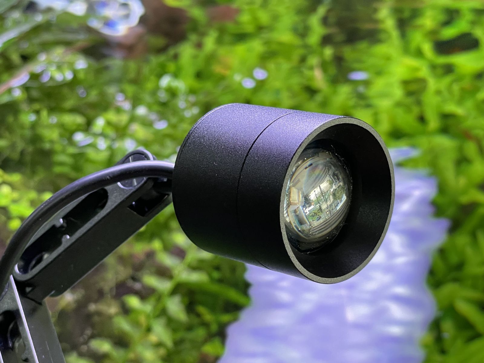 Đèn Led Rọi Chihiros Z Tiny Diving